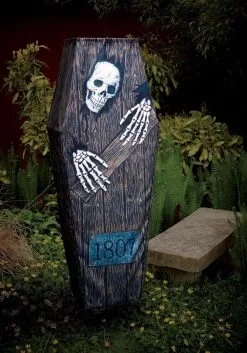 5-Foot Skeleton Hanging Collapsible Coffin
