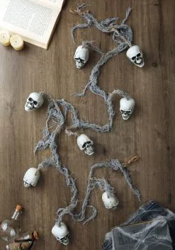 Skull Garland Decoration